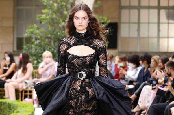 Zuhair Murad Haute Couture FW 2021 inspired by Venetian spirit