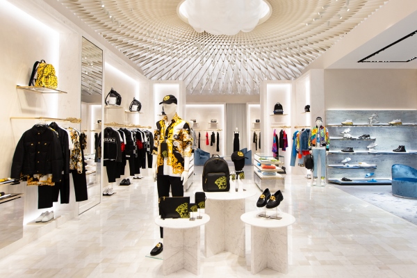 Versace opens a flagship store in Dubai