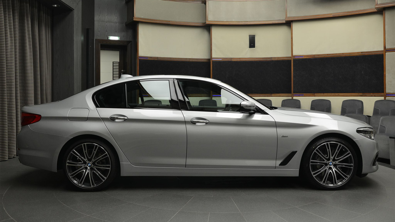 BMW 540i Sport Line at Abu Dhabi Motors