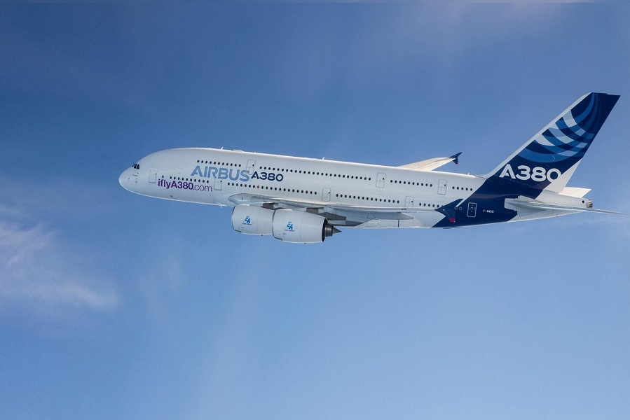 Крупнейший пассажирский авиалайнер A380 снимут с производства