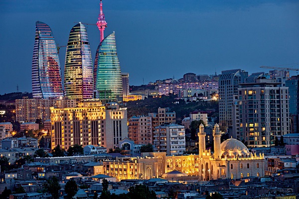 Азербайджан привлекает туристов из ОАЭ 