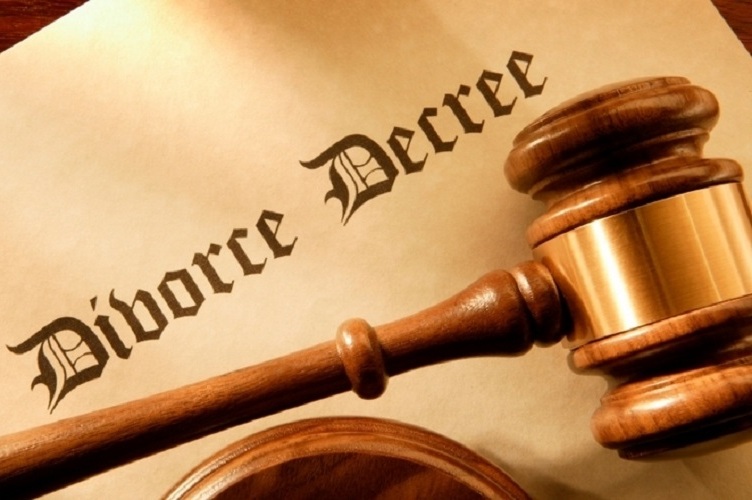 Wife in UAE seeks divorce because husband loves her a lot, doesn&#039;t argue with her 
