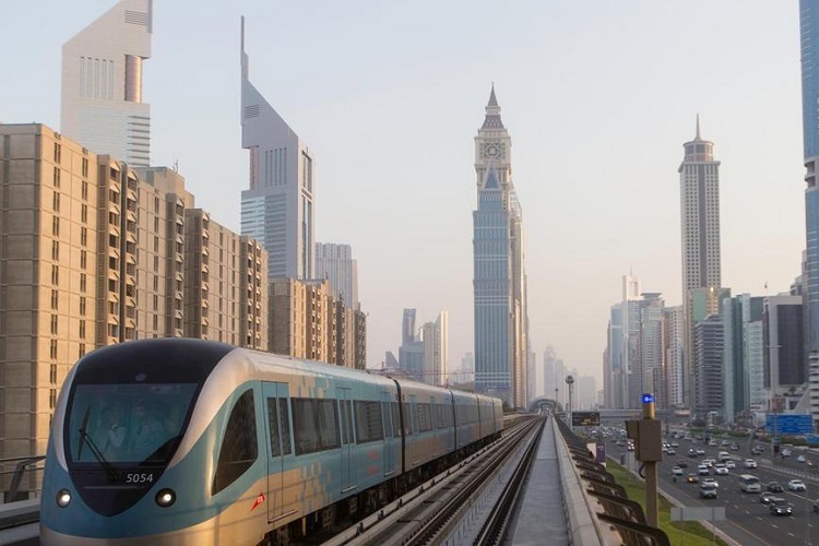 Rundown buildings along Dubai Metro route told to smarten up appearance