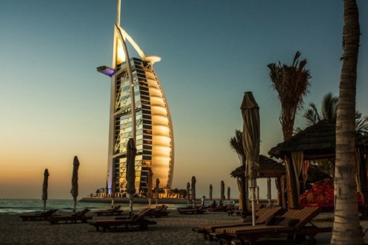 «Интурист» запускает чартерную программу в Дубай
