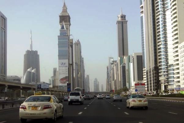 Только в Дубае: штрафы на $ 5,5 тыс за 46 минут