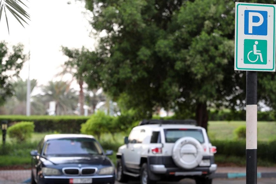 Бесплатная парковка в Дубае в течение трех дней в ознаменование Национального дня ОАЭ