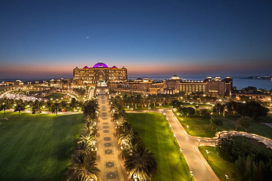 Mandarin Oriental будет управлять роскошным отелем Emirates Palace в Абу-Даби