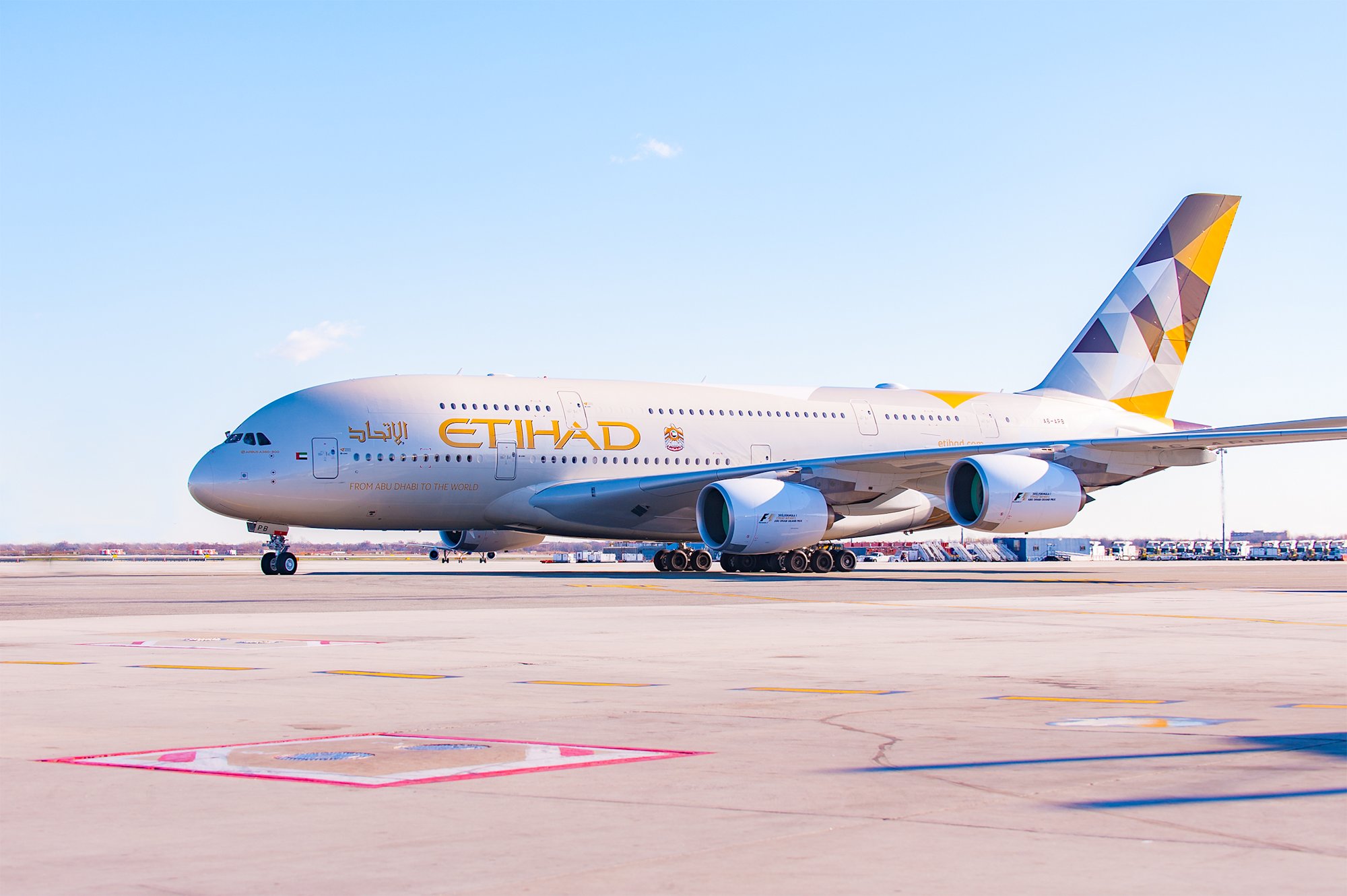 Etihad airlines. Абу Даби авиакомпания. Авиакомпания Etihad Airways. Самолеты Абу Даби Etihad. Этихад Эйрвейз Абу Даби.