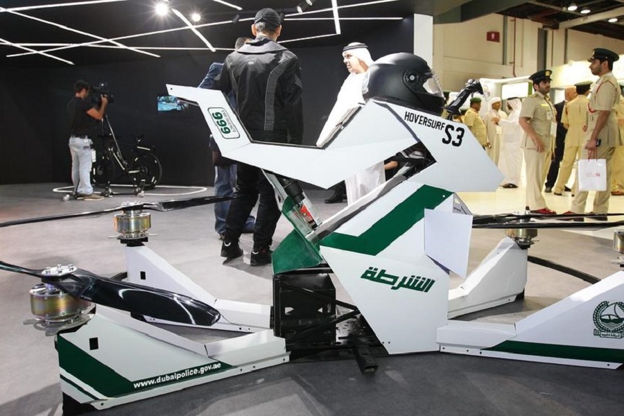 Dubai Police unveils flying &#039;Hoversurf&#039; at Gitex