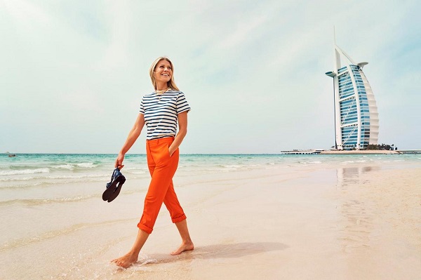 Gwyneth Paltrow, Kate Hudson and Zoe Saldana Star in Dubai&#039;s, &#039;A Story Takes Flight&#039; (Video)