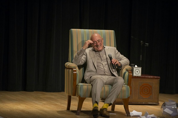 Internationally renowned journalist, Vladimir Pozner, fascinated his audience in Dubai