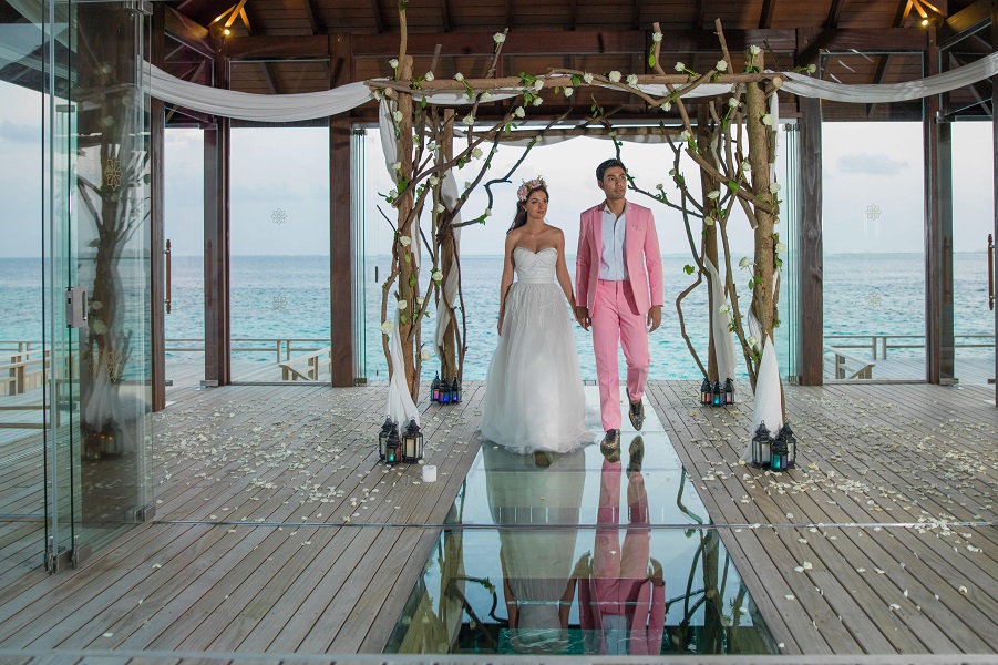 Свадебная часовня над океаном в Jumeirah Vittaveli на Мальдивах