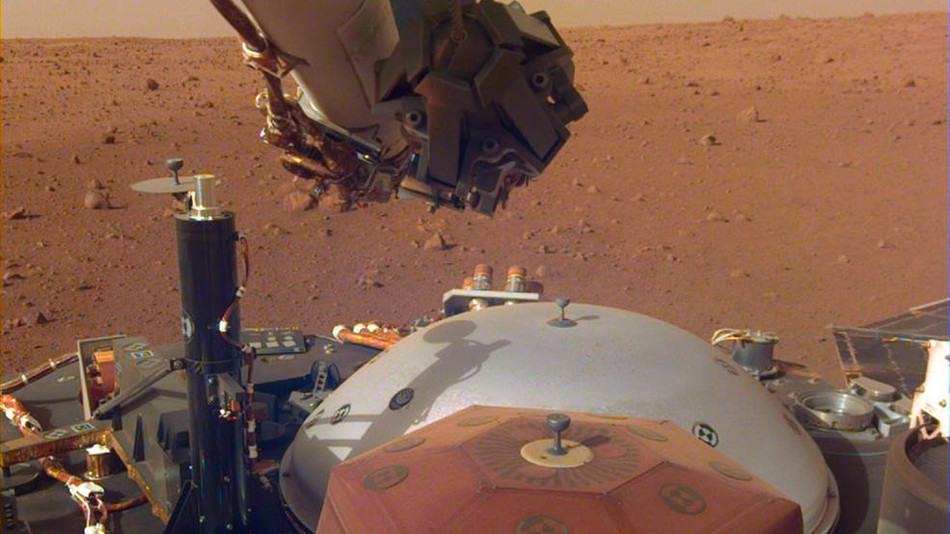 NASA InSight lander &#039;hears&#039; Martian winds (Video)