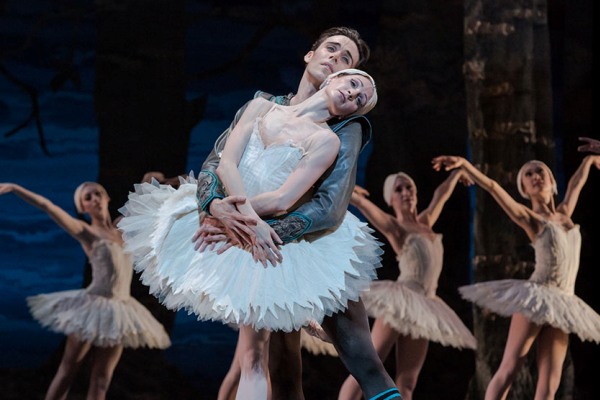 Swan Lake is coming to Dubai Opera