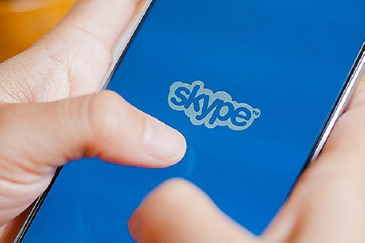 UAE telecoms regulator in talks over lifting ban on Skype and FaceTime