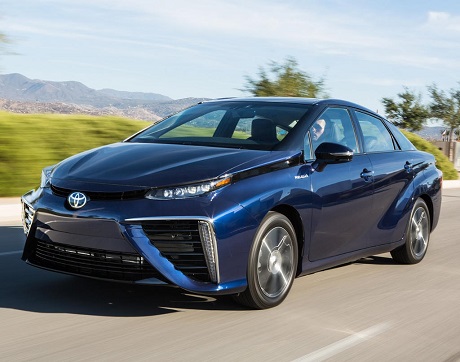 Toyota начинает испытания Mirai в ОАЭ