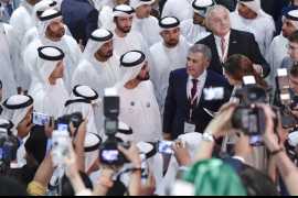 Mohammed bin Rashid receives economic ministers at AIM 2017