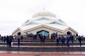 New mosque in futuristic style open in Astana