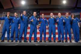 NASA names astronauts for first manned US space launches since 2011 (Video)