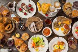 More café re-opens its doors