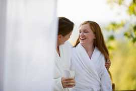 Gift Mum an indulgent spa pampering at Ayana Spa