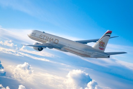 Etihad Airways named ‘Airline of the Year’ at Arabian Business Achievement Awards 2014