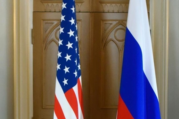 В Эр-Рияде началась встреча делегаций России и США