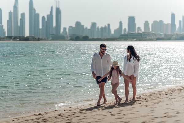 Летние каникулы мечты: эксклюзивные предложения от Raffles the Palm Dubai