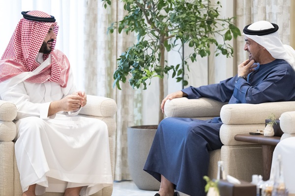Sheikh Mohamed Meets Saudi Defence Minister in Abu Dhabi