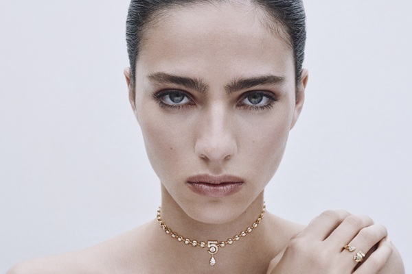 Chanel N°5 в золоте и бриллиантах